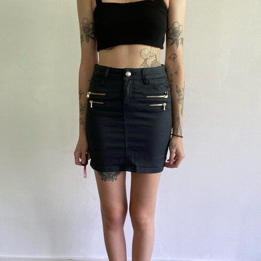 Black Skirt | Bern