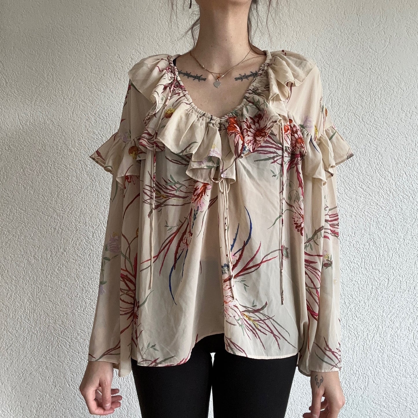 Beige Bluse